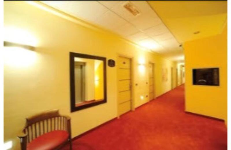 רוקה סן ג'ובאני Hotel Cristina מראה חיצוני תמונה