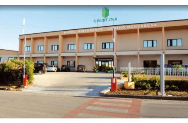 רוקה סן ג'ובאני Hotel Cristina מראה חיצוני תמונה