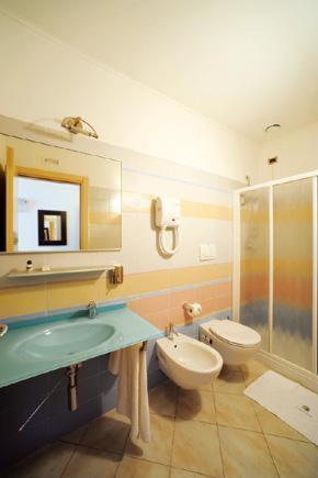 רוקה סן ג'ובאני Hotel Cristina מראה חיצוני תמונה