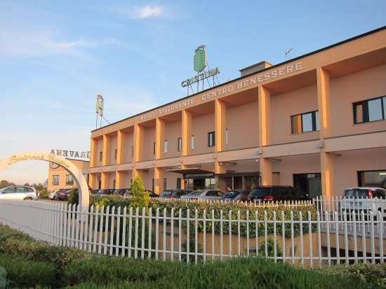 רוקה סן ג'ובאני Hotel Cristina מראה חיצוני תמונה