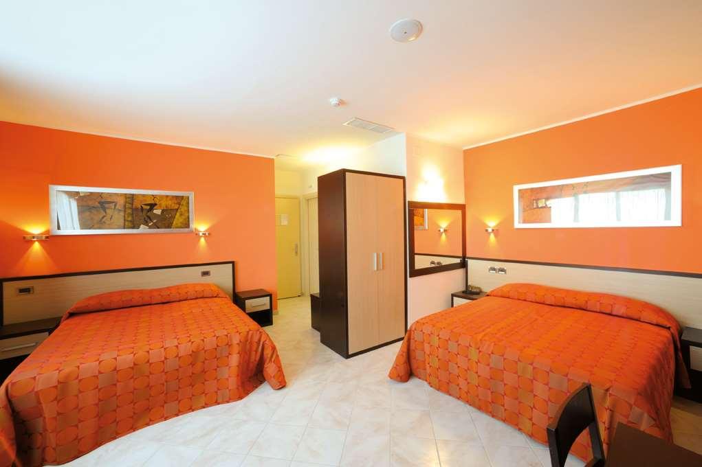 רוקה סן ג'ובאני Hotel Cristina חדר תמונה